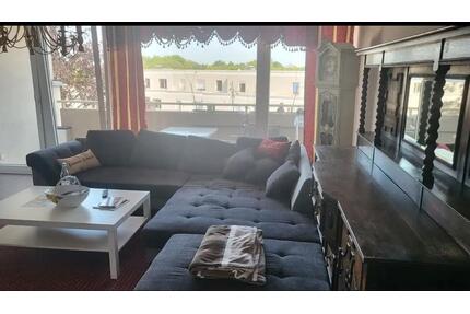 Helle 75m² Wohnung im LINDENHOF am RHEIN mit POOL im 18. Stock - Köln Porz