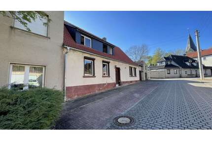 Haus zum Kaufen in Nienburg 37.500,00 € 90 m²