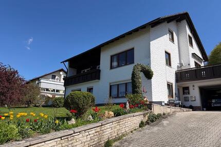 Haus mit ausgebautem Dachgeschoss und Einliegerwohnung - Königstein