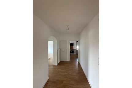 3- Zimmerwohnung (80qm) mit Balkon in Ossenheim - Florstadt