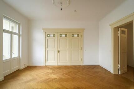 Frisch renoviert: Lichtdurchflutete 5-Zim.-Whg. im Paulusviertel - Halle (Saale) Frohe Zukunft