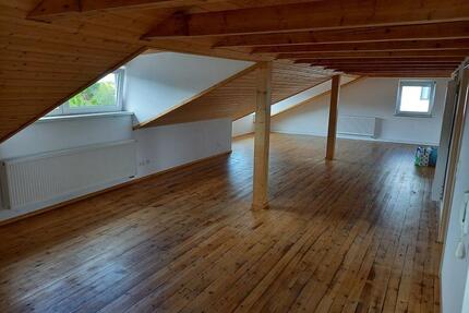 Helle geräumige Wohnung Dachstudio in Offenberg