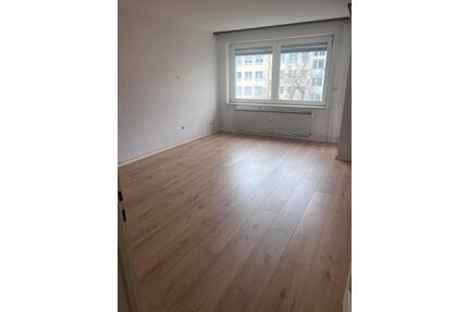 Wohnung WG in Frankfurt Niederrad zu vermieten - Jobcenter ok - Frankfurt am Main Gutleutviertel