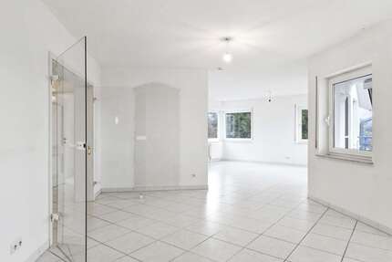 Wohnung zum Kaufen in Schwäbisch Gmünd 360.000,00 € 134.87 m²