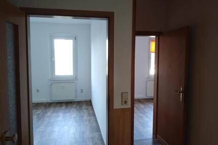 zu vermieten - 310,00&nbsp;EUR Kaltmiete, ca.&nbsp; 51,00&nbsp;m&sup2; in Weida (PLZ: 07570)