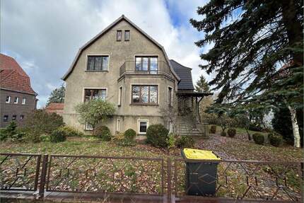 Einfamilienhaus mit Altbau-Charme und 3 Garagen - sofort verfügbar - Dömitz