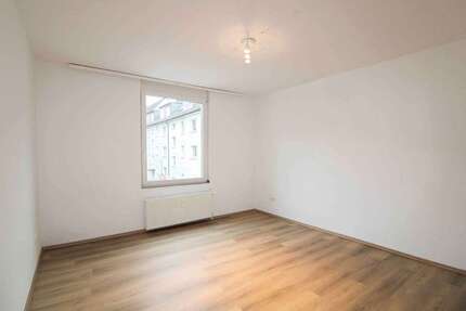 Wohnung zum Kaufen in Essen 135.000,00 € 102.16 m²