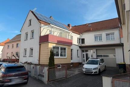 Großzügiges Wohnhaus – für Familie & WG ideal + 17-kWp-PV-Anlage - Friedewald
