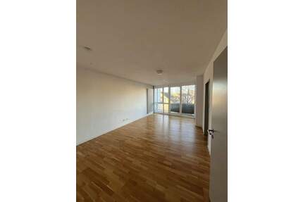 3 Wohnungen nähe Hauptbahnhof im 2.OG mit Kellerräumen und TG Stellplätzen - Ingolstadt