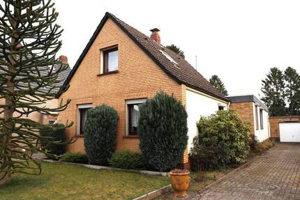 0 % Käuferprovision! Ebenerdiges Wohnen mit riesigem Gartengrundstück in Iprump Stickgras! - Delmenhorst Iprump/Stickgras