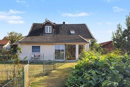Haus zum Kaufen in Osterhofen 330.000,00 € 120 m²