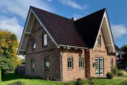 Haus zum Mieten in Hasenkrug 1.950,00 € 145 m²