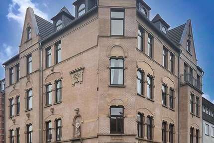 Haus zum Kaufen in Kassel 1.350.000,00 € 169.8 m²