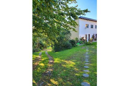 PROVISIONSFREI 2 Wohnungen | Großes Grundstück | geräumige Garage - Marpingen