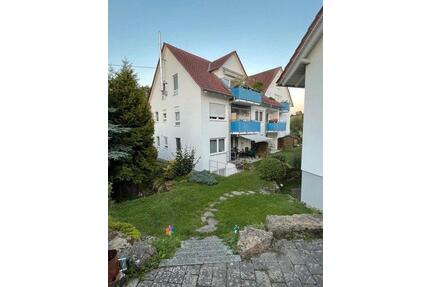 2 Zimmer Wohnung teilmöbliert mit EBK und Balkon in Auenwald - Backnang