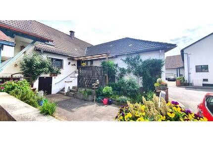 Von außen klein, innen ein echtes Raumwunder! Familienhaus mit Herz und Potenzial - Langenselbold