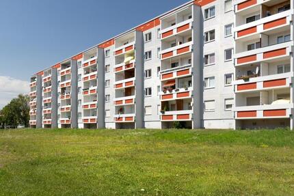 City leben. Weniger zahlen. City living. Pay less. - Halle (Saale) Silberhöhe
