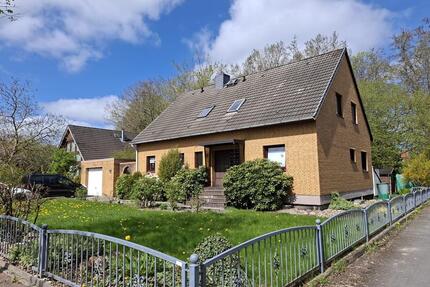 Gemütliche Dachgeschosswohnung - 470,00&nbsp;EUR Kaltmiete, ca.&nbsp; 62,00&nbsp;m&sup2; in Jever (PLZ: 26441)