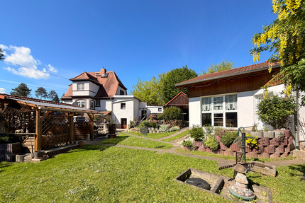 Einfamilienhaus mit Poolhaus, Wintergarten, Nebengebäuden und viel Grundstück! - Gera