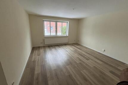 Geräumige helle schöne 2-Zimmerwohnung mit Einbauküche zu sofort zu vermieten. - Lütjenburg