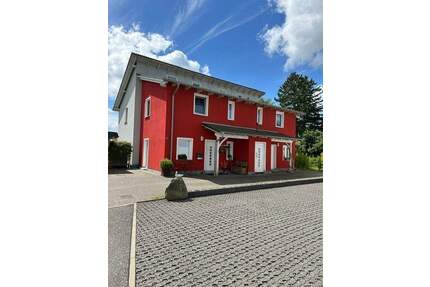 Einfamilien-Doppelhaushälfte in Lauterbach auf der Insel Rügen zu verkaufen. - Putbus / Lauterbach