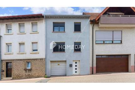 Geräumiges Reihenmittelhaus mit neuer Terrasse und direktem Garagenzugang - Ihr Traumzuhause! - Kämpfelbach Ersingen