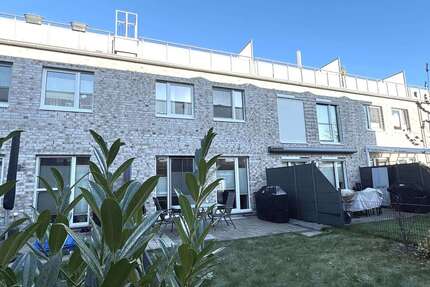 Haus zum Kaufen in Norderstedt 614.800,00 € 124.1 m²