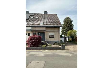 Haus zum Kaufen in Einbeck 268.000,00 € 190 m²
