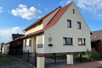 Haus zum Kaufen in Wunstorf 329.900,00 € 193.42 m²