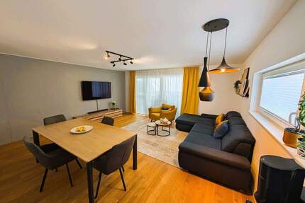 *Reserviert*Moderne 4,5-Zimmer-Wohnung (ca.115?m²) mit Balkon, Burgblick und Garagenstellplatz - Lörrach Haagen