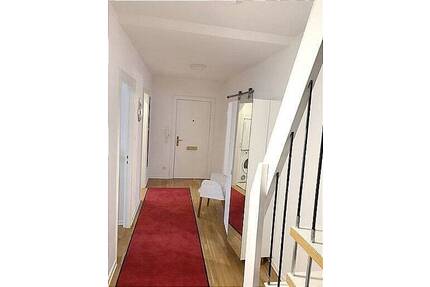 Top möblierte 4-Zimmer-Maisonettewohnung mit Nutzfläche im 2 OG. und 3. OG. mit Süd-Balkon ab sofort frei - Hamburg Eilbek