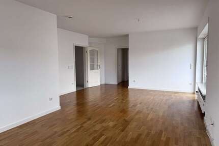 Wohnung zum Mieten in Neu Anspach 1.100,00 € 93 m²