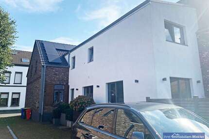 Haus zum Kaufen in Krefeld Bockum 739.000,00 € 145 m² - Krefeld / Bockum
