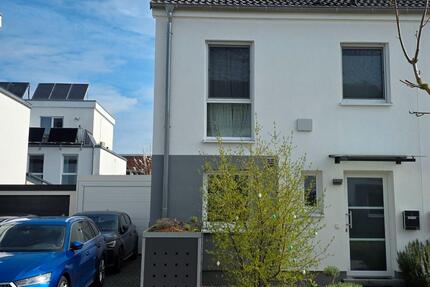 Energieeffiziente Doppelhaushälfte zu verkaufen - Mönchengladbach Süd