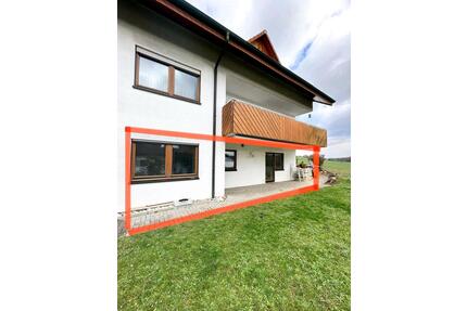 Helle zwei Zimmer Wohnung mit Terrasse und Gartenanteil - Neuenstein