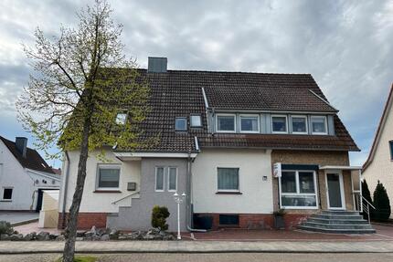 Haus mit Ferienwohnungen & Gewerbefläche (nur noch heute hier) - Diepholz