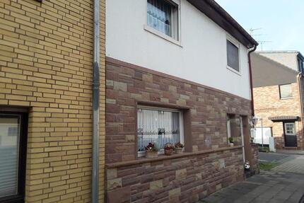 Kreuzau-Winden großes Haus - 249.000,00&nbsp;EUR Kaufpreis, ca.&nbsp; 170,00&nbsp;m&sup2; in Kreuzau (PLZ: 52372)