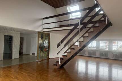 Wohnung zum Mieten in Villingen 1.950,00 € 172 m²