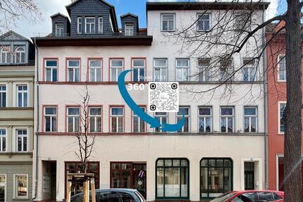 Zentrale Lage! Eine individuelle 3-Raum-Dachgeschosswohnung mit Pfiff! - Naumburg (Saale)