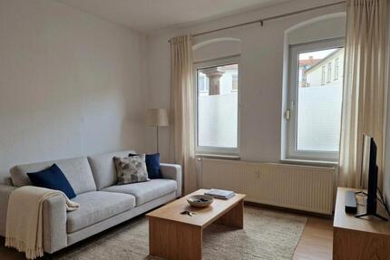 Helle 2-Zi.-Wohnung, hohe Decken, ruhig, frei ab 1.6. - Grebenstein