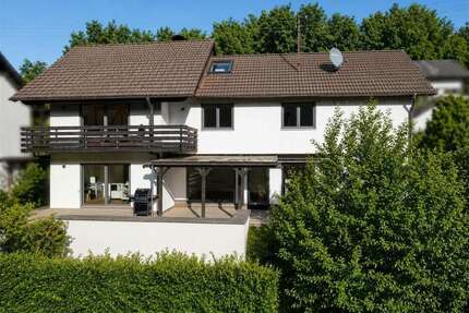 Haus zum Kaufen in Flörsbachtal Lohrhaupten 385.000,00 € 209.27 m² - Flörsbachtal / Lohrhaupten
