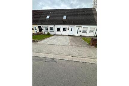 AB SOFORT! | Reihenmittelhaus in Hemmingstedt zu vermieten