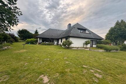 Villa - ohne Makler!!! - 849.000,00&nbsp;EUR Kaufpreis, ca.&nbsp; 380,00&nbsp;m&sup2; in Lehrte (PLZ: 31275)