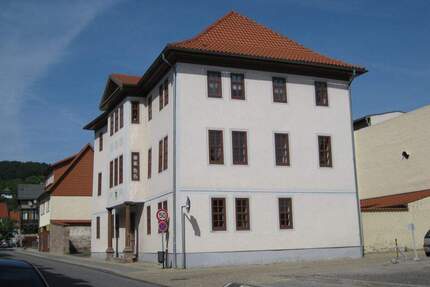 Freistehendes, stilvolles Mehrfamilienhaus (Einzeldenkmal). - Bad Frankenhausen/Kyffhäuser