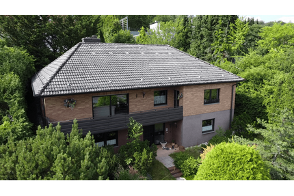 Haus zum Kaufen in Niedernhausen 595.000,00 € 270 m²