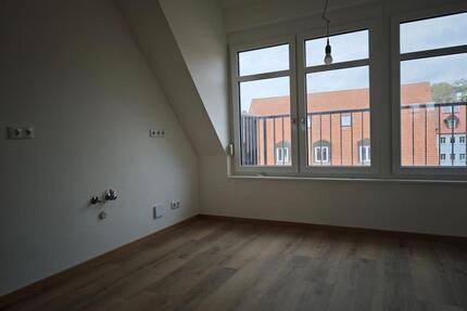 Blick über Donauwörth: Moderne 2-Zimmer Dachgeschosswohnung