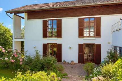 Haus zum Kaufen in Meersburg 989.000,00 € 350 m²