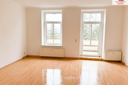 Großzügige 3-Raum-Erdgeschosswohnung mit Balkon in Annaberg-Buchholz!