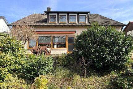 Großes Ein- Zweifamilienhaus in sehr ruhiger Wohnlage bei Altdorf - Altdorf bei Nürnberg Röthenbach