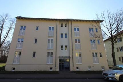 Schöner Wohnen: teilrenovierte 3-Zi.-Wohnung - Göppingen